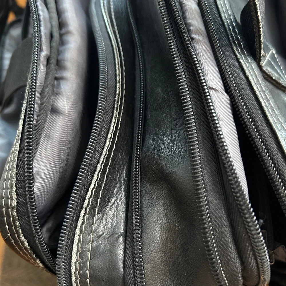 Kenneth Cole Reaction Black Leather Laptop Bag